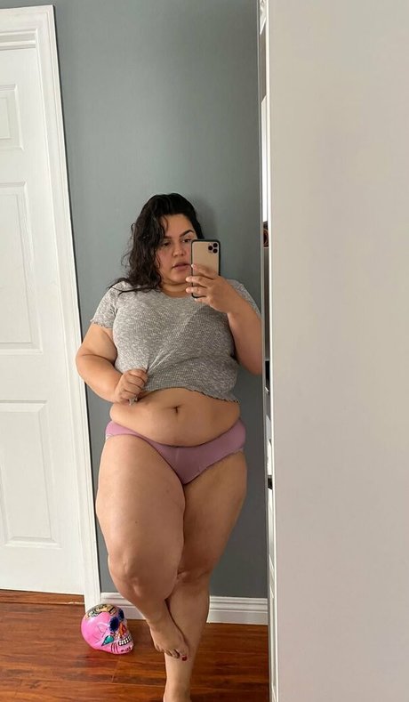 thick latina milf onlyfans free sexy images