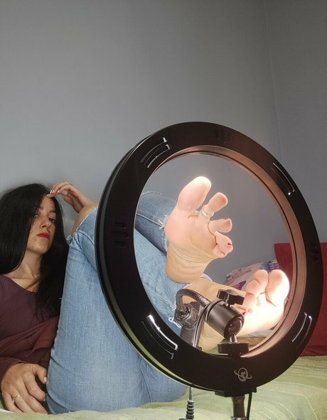 marghe feet free actress img