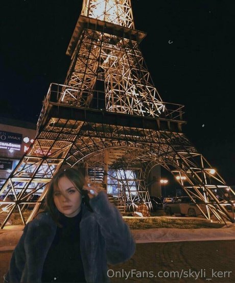 skyli kerr model naked images
