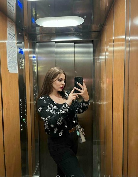 skyli kerr adult star image