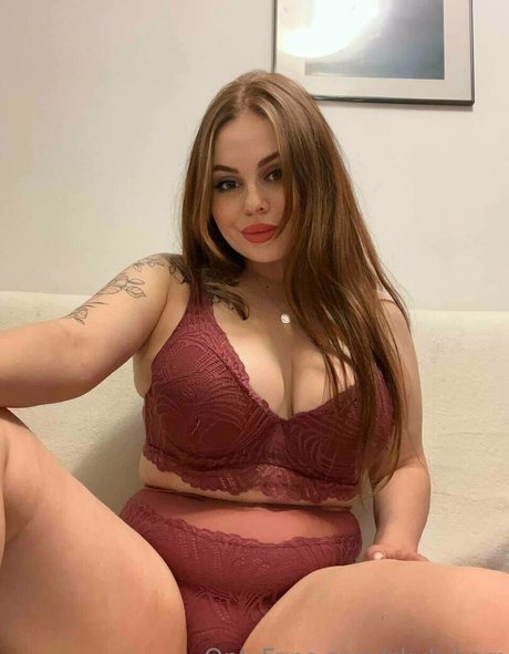 skyli kerr perfect star pictures