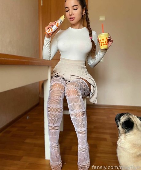 maytiyn free actress img