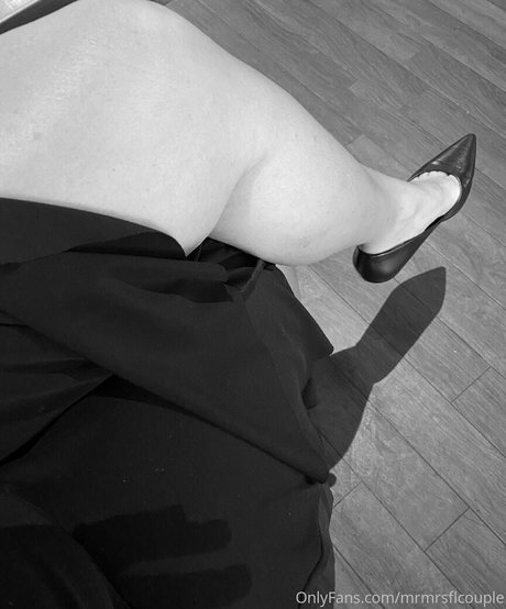 swingerellefree hd actress pics