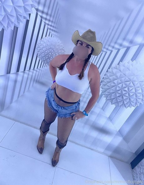 swingerellefree pornstar pic