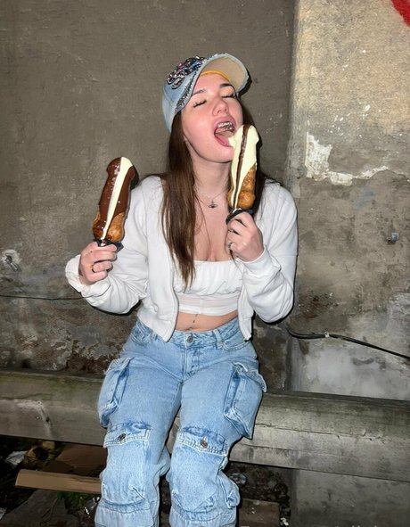 allyken model porn pic