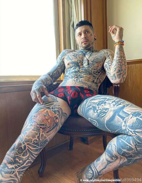 caseycherriesvip sexy model archive