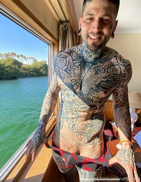 caseycherriesvip model art gallery