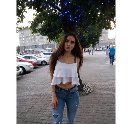 Lizzi69 art actress img