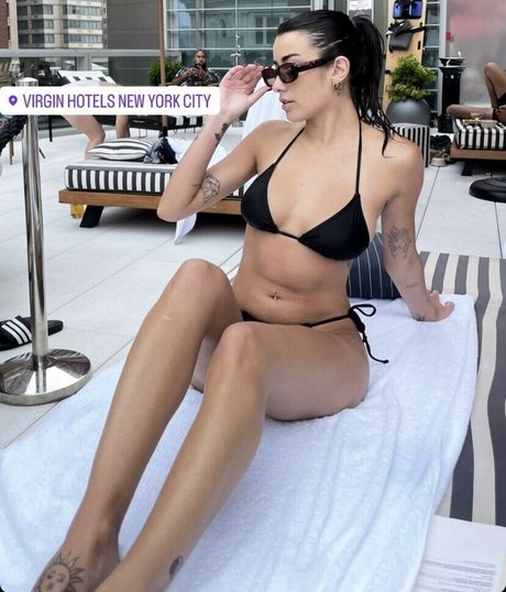 dela roo model nudes img