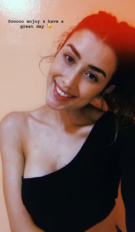 dela roo hot pornstar gallery