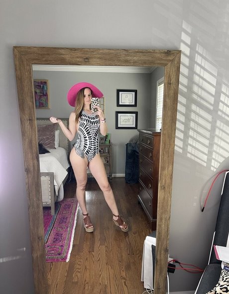 skinny asian teen onlyfans sexy nude pictures