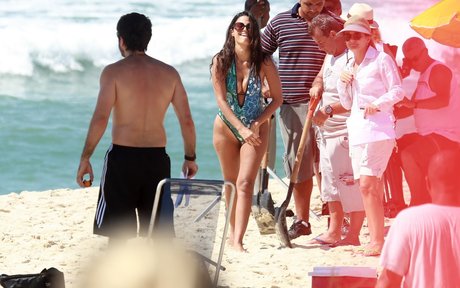 Emanuelle Araujo naked pornstar images