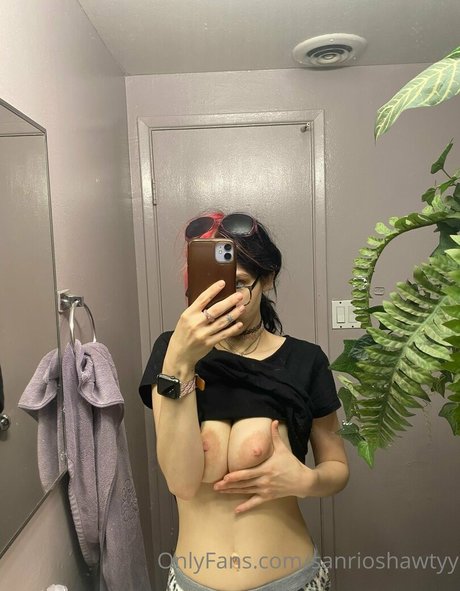 spookysanrihoe sexy star photo