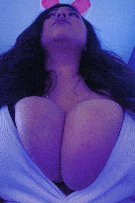 Joss Cruz adult model pictures