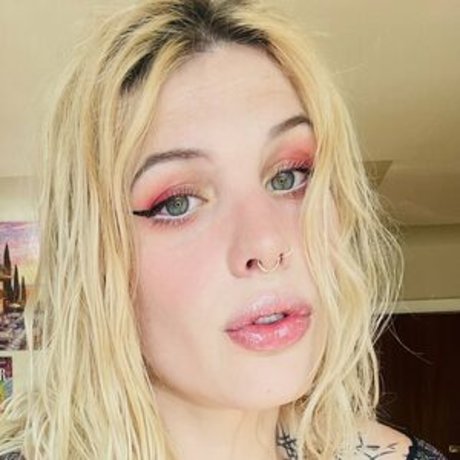 lilkittyjadee sex model image