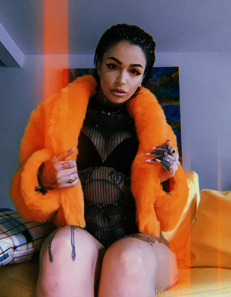leighravenx exclusive actress picture