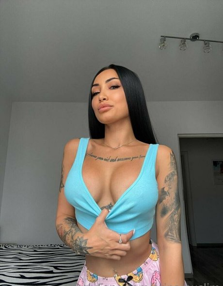 ebony smoking onlyfans hd galleries