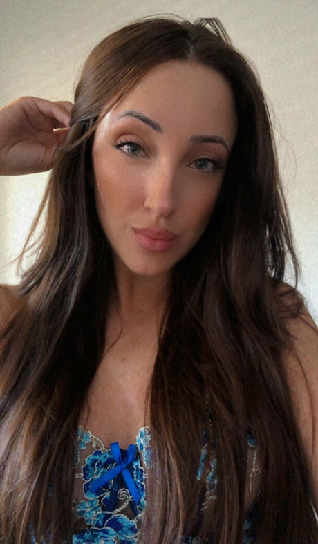 summerpirelli pornographic model pic