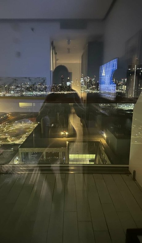 Yesjulz nice model pic