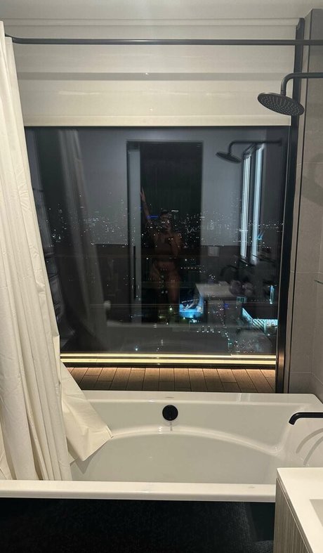 naughty onlyfans art porn pic