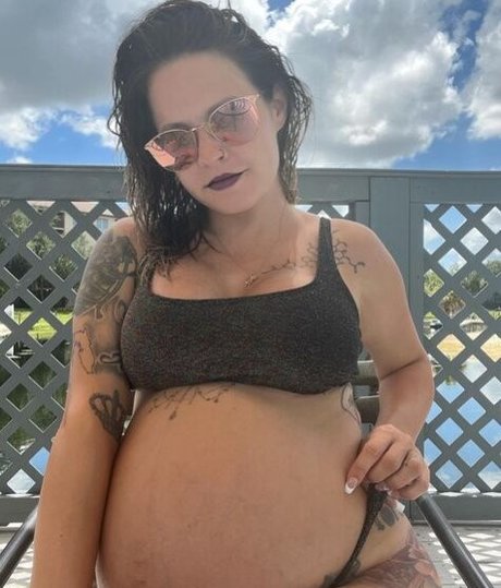 Marta Suicide star hot pic