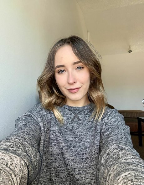 Skylar Sapphyre pornstar sex photo