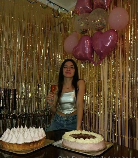 ladyanitaaaa model free galleries