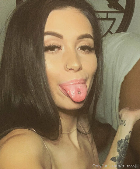 staywildraw adult actress pics