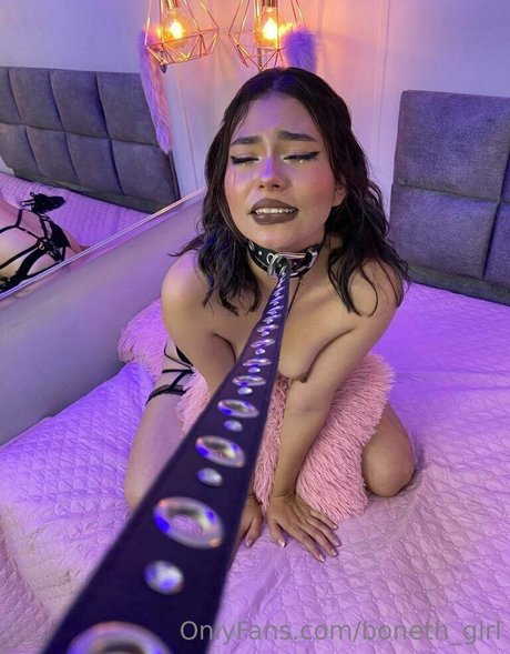 boneth girl star hot archive