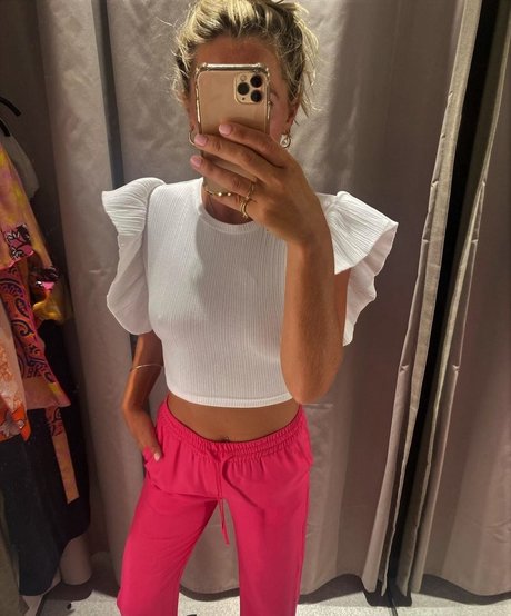 Danni Menzies sex star galleries