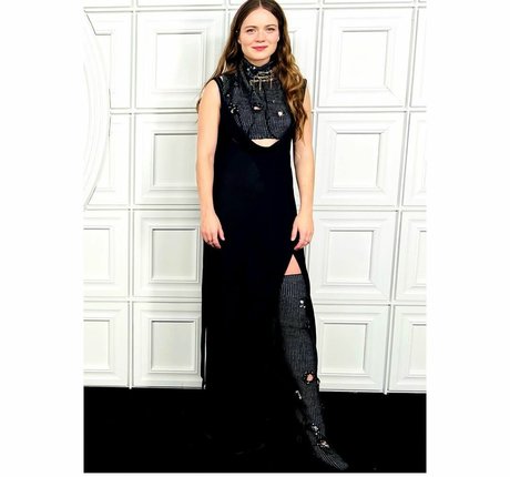 Hera Hilmar exclusive model img