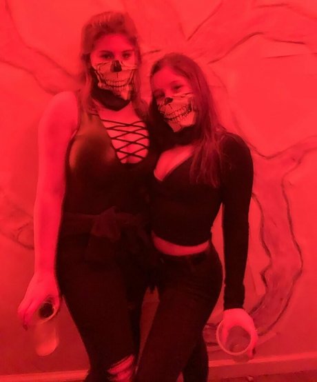 Caroline Casbon pornstar perfect img