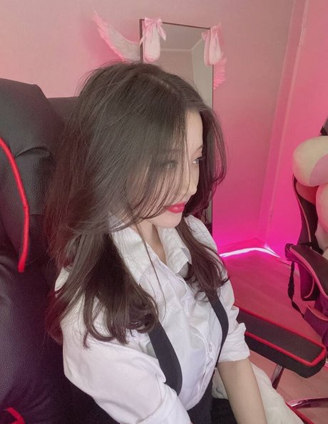 satanmate top model image