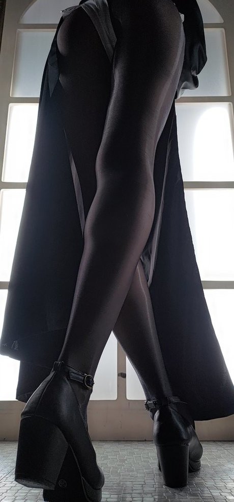 Hitsuji Negoto exclusive star photos