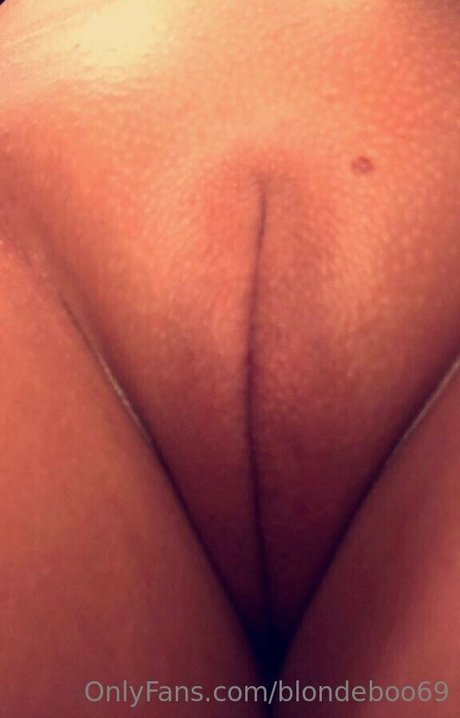 blondeboo69 pornstar beautiful images