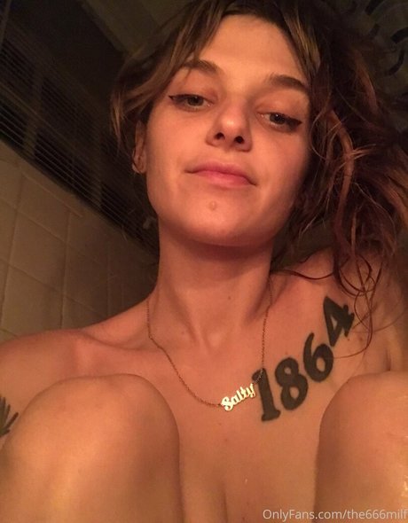 parisbush model xxx img