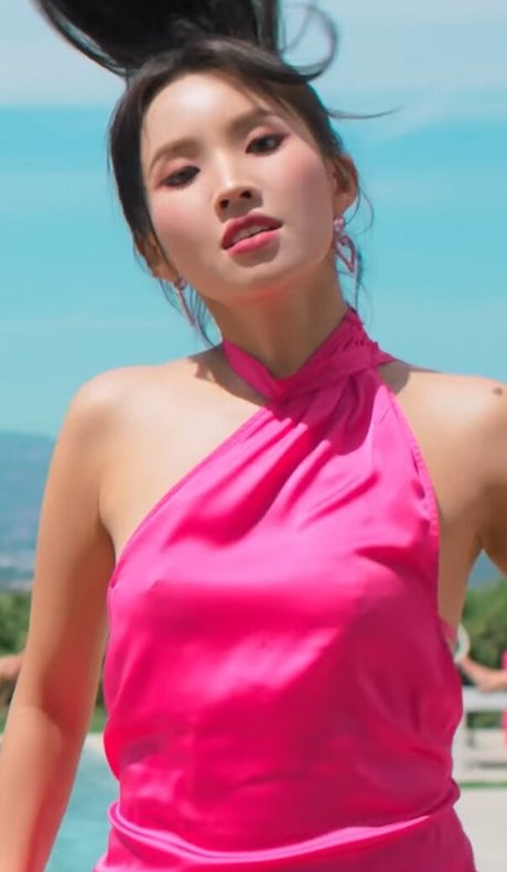 tiny pretty j pornstar exclusive pic