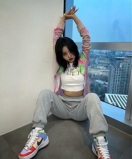 tiny pretty j star nice gallery