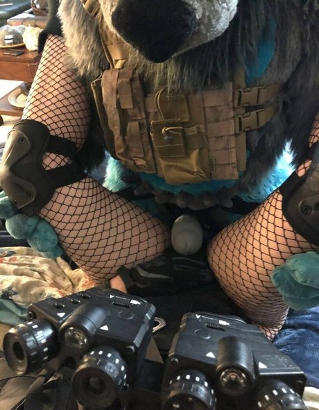 Rookies othersm hot actress picture