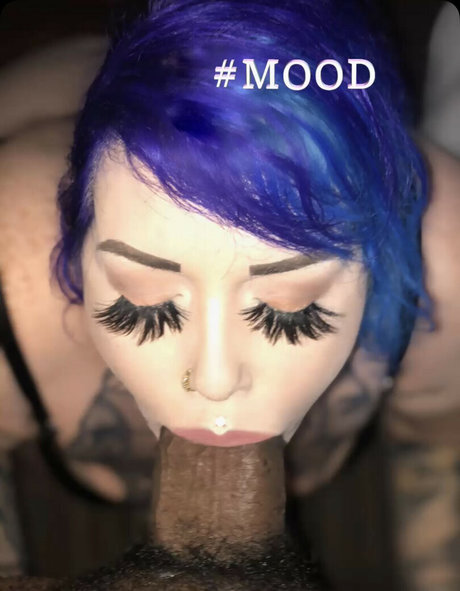 Rachel Luxe model naked images