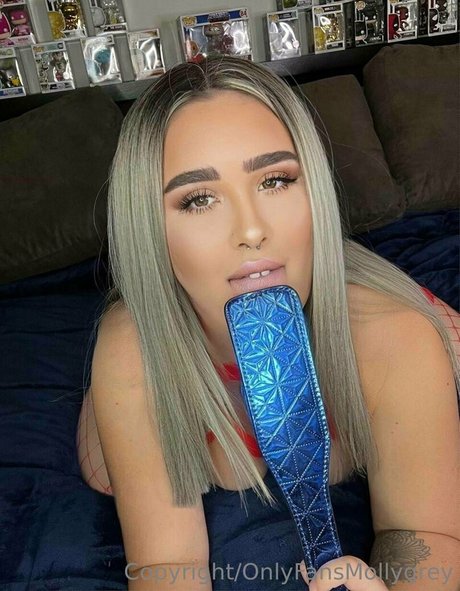 itsmollygrey model erotic images