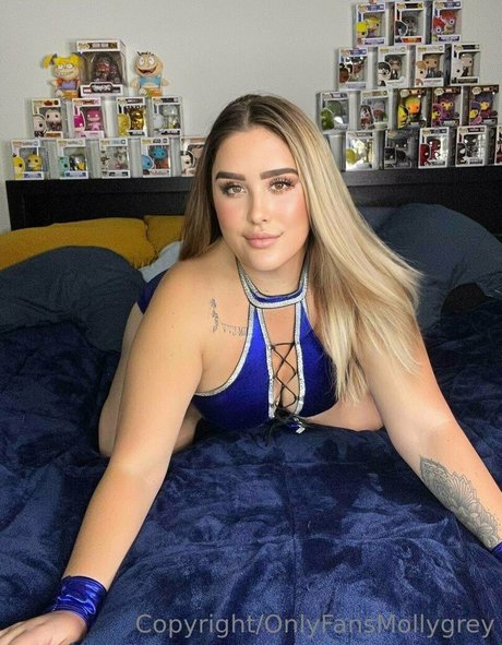 itsmollygrey Profile Photo