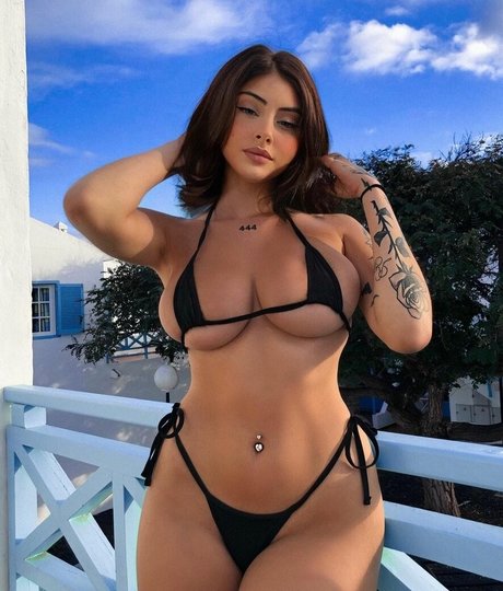 Paaaubg model porn gallery