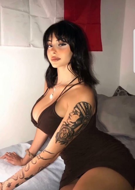 Paaaubg sex model pics