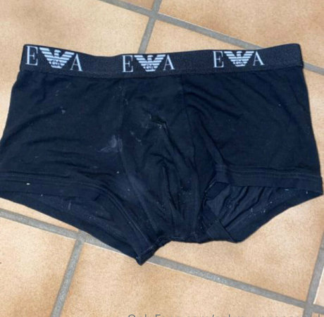 snkrs uncensored model sexy pictures