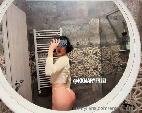 emmy almyy nudes star pics