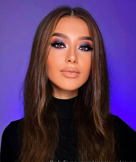 emmy almyy model naked img