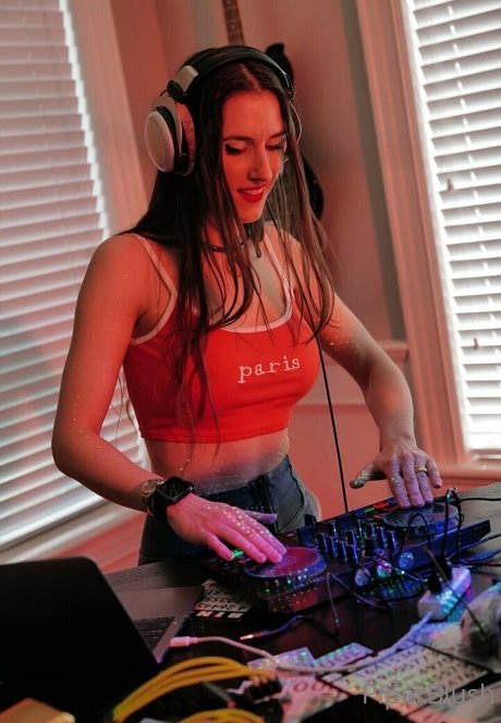 deep onlyfans nudes galleries