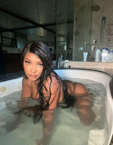 phoenixskye pretty star picture