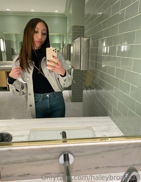 two onlyfans art naked pics